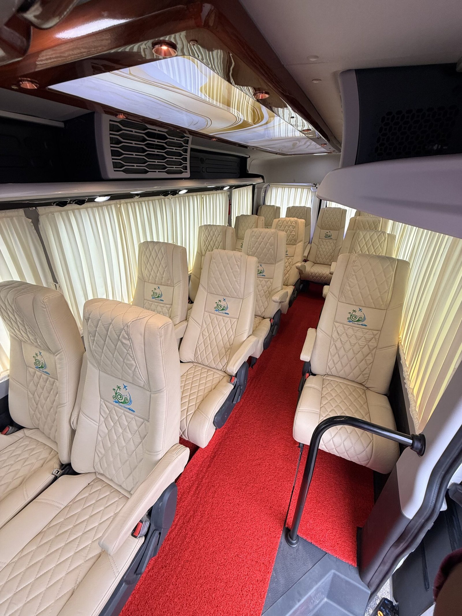 Urbania Luxury Vheicle